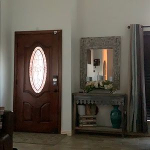 Meet your Posher, Sana